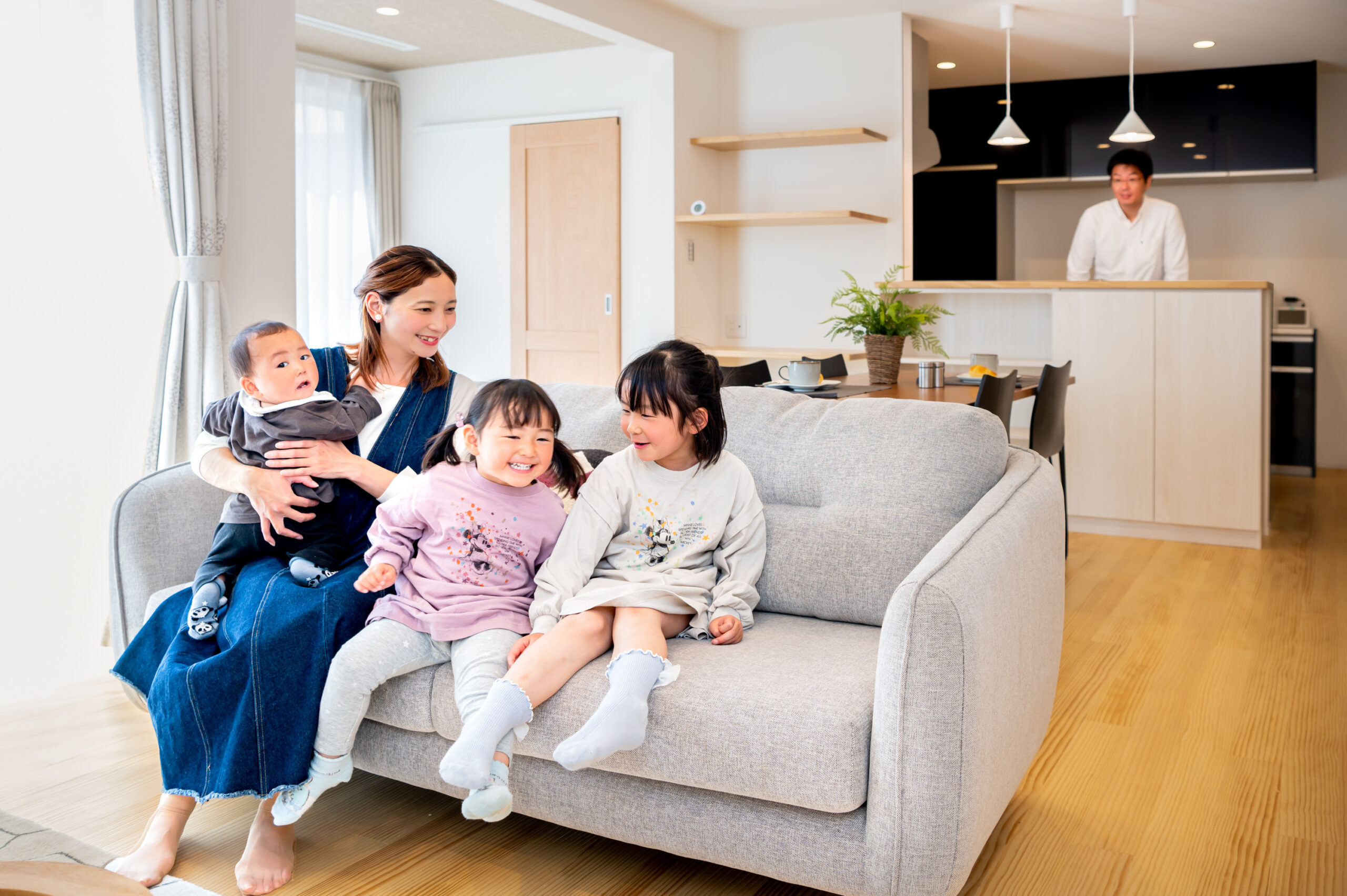 【大阪府高槻市】家族団らん集まりやすいリビング空間 [18]|山中木材の注文住宅