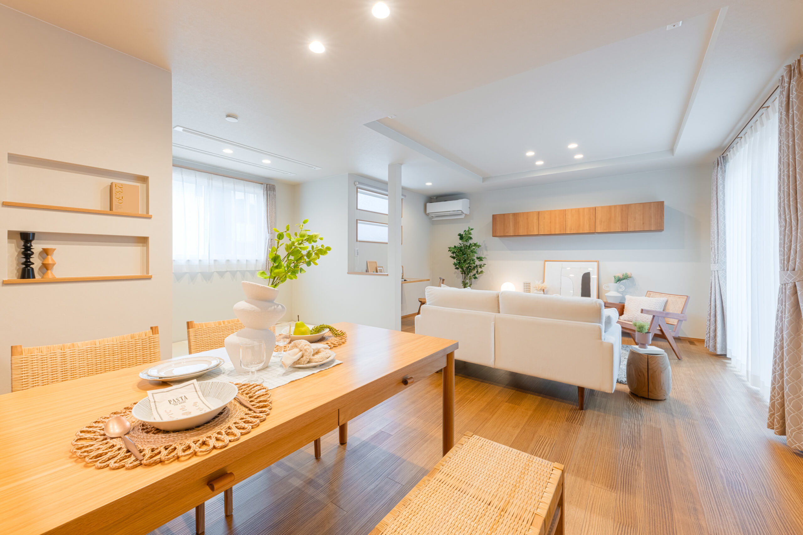 【奈良県香芝市】2階は10坪！まさに１階完結型の贅沢なお家