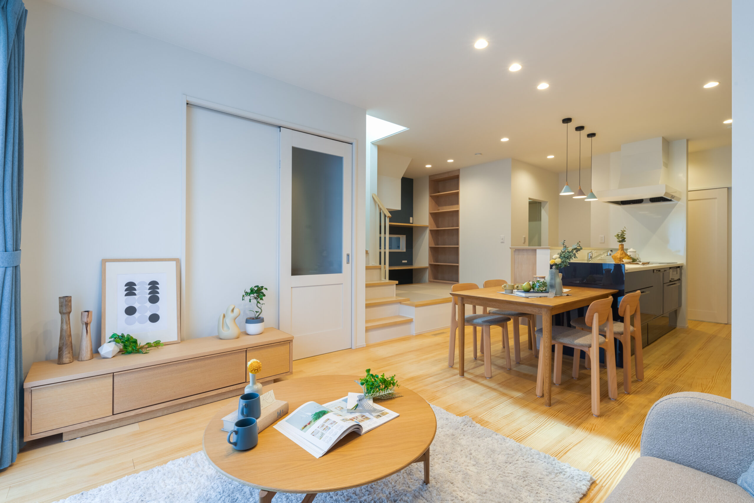 【大阪府寝屋川市】勉強スペースと畳スペースを兼ねたLDKが素敵なお家